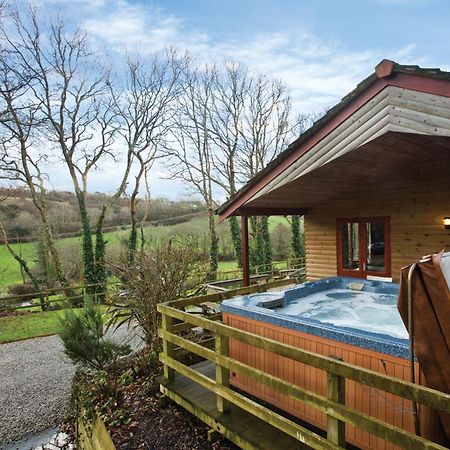 Ivyleaf Combe Lodges Stratton  Exteriör bild